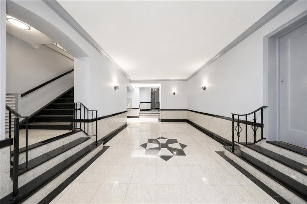 111-50 75th Road Forest Hills Forest Hills NY 11375