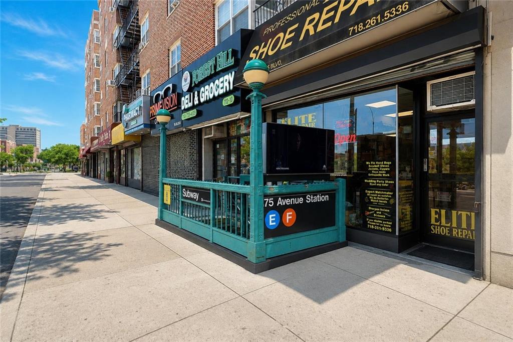 111-50 75th Road Forest Hills Forest Hills NY 11375