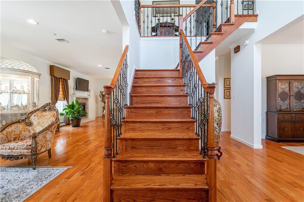 38 Oswald Place Prince's Bay Staten Island NY 10309