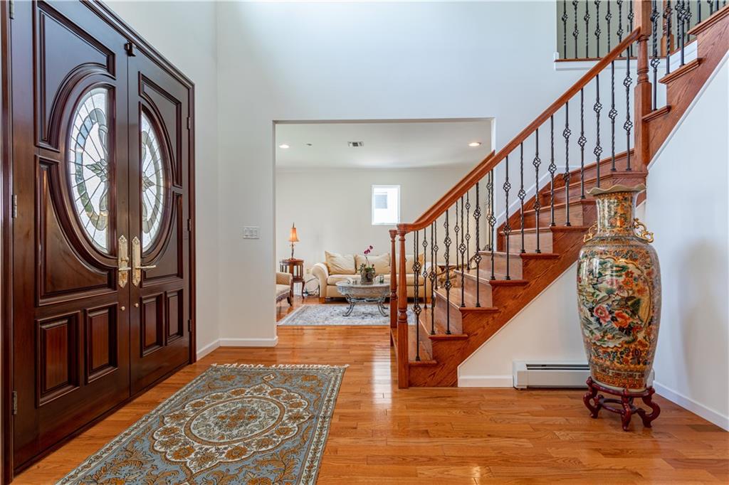38 Oswald Place Prince's Bay Staten Island NY 10309