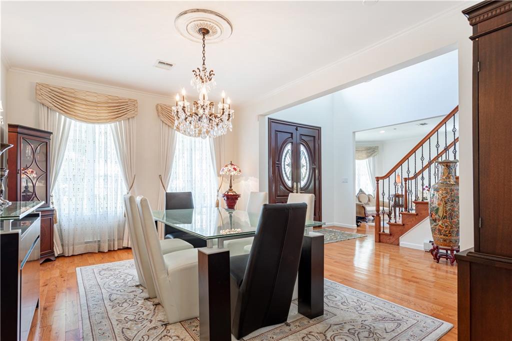 38 Oswald Place Prince's Bay Staten Island NY 10309