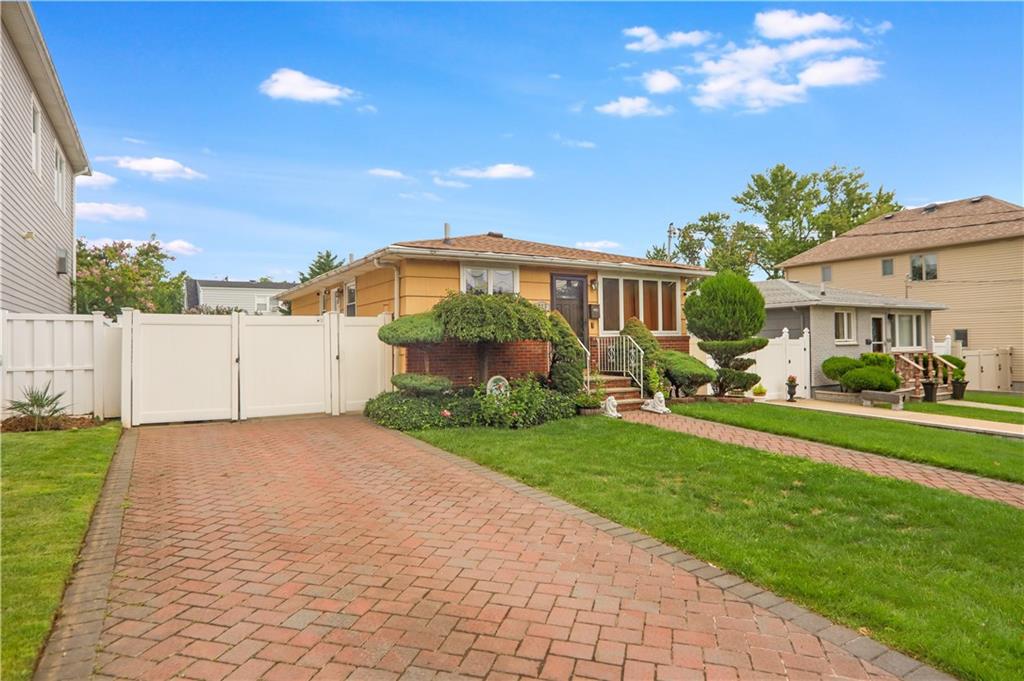 273 Ramona Avenue Huguenot Staten Island NY 10312