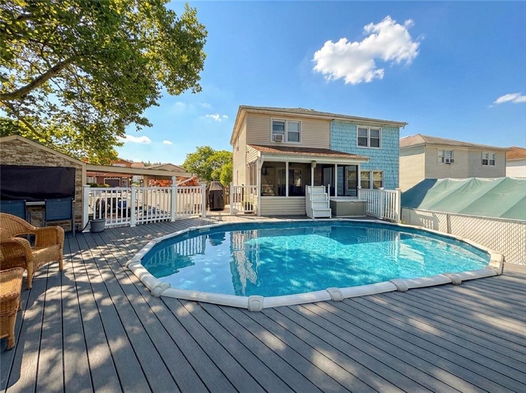 124 East Broadway Way Oakwood Staten Island NY 10306