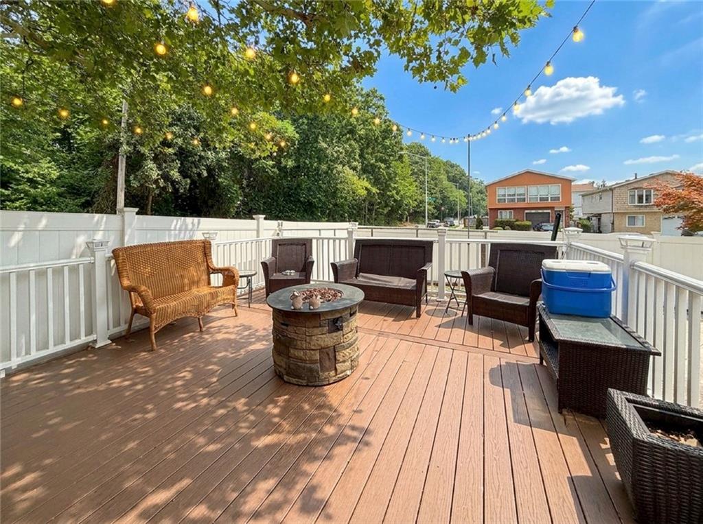 124 East Broadway Way Oakwood Staten Island NY 10306