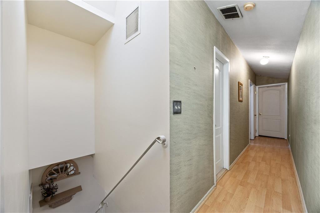 177 Lorraine Loop Rossville Staten Island NY 10309