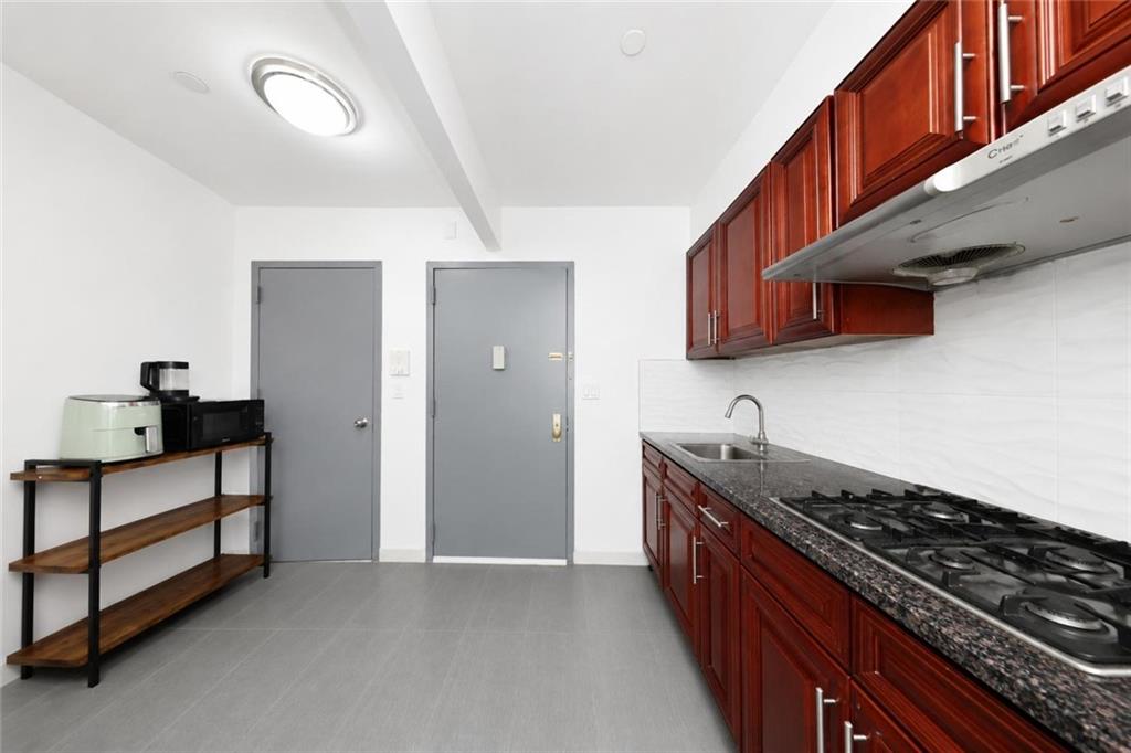 861 51st Street Sunset Park Brooklyn NY 11220