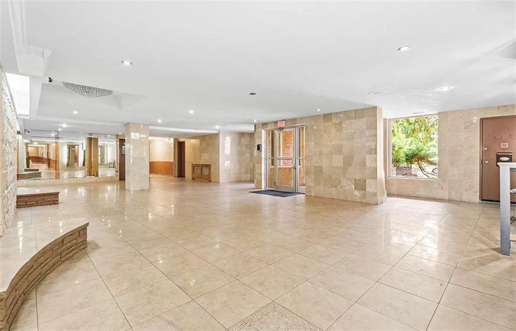 2727 Ocean Parkway Brighton Beach Brooklyn NY 11235